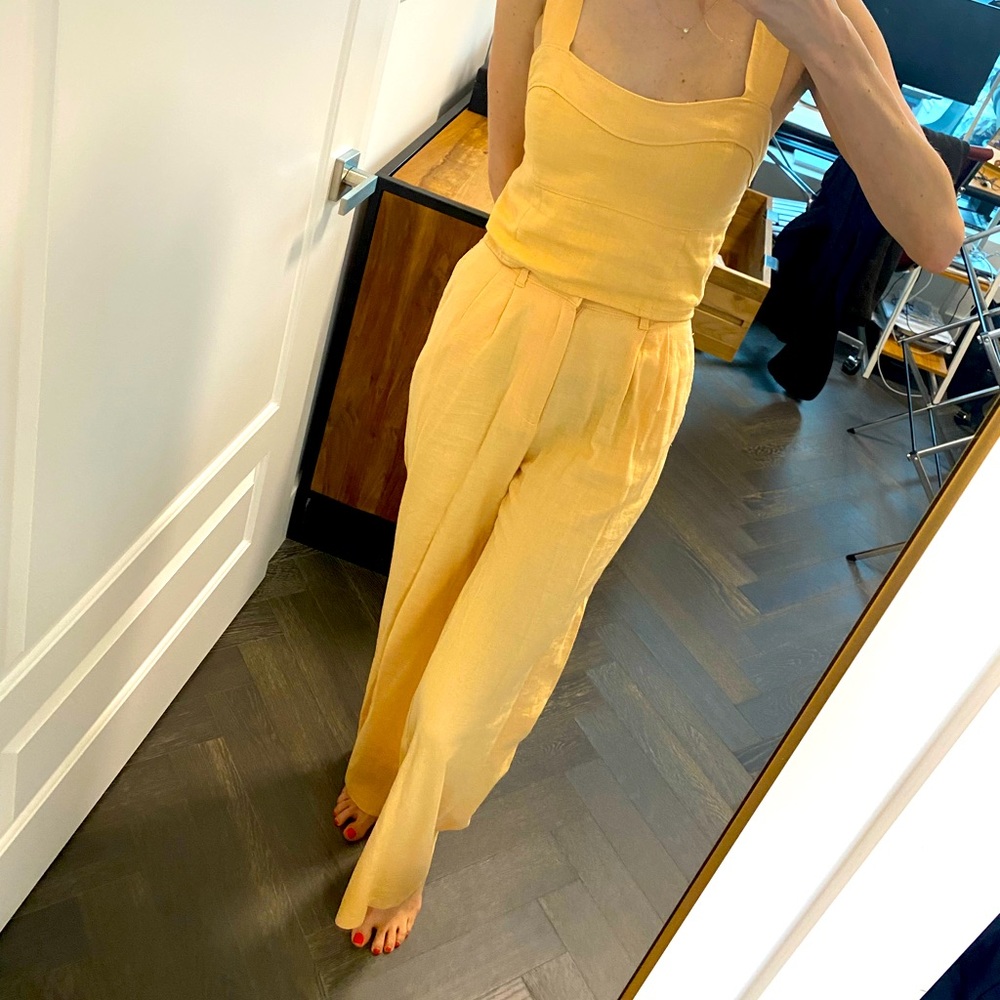 **LAST CHANCE** Abercrombie & Fitch Yellow Bottoms